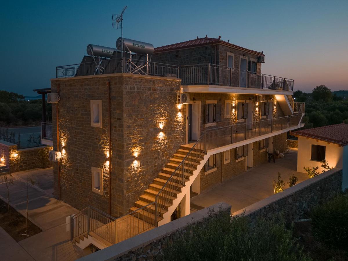 Lithos Suites Финикунда Экстерьер фото