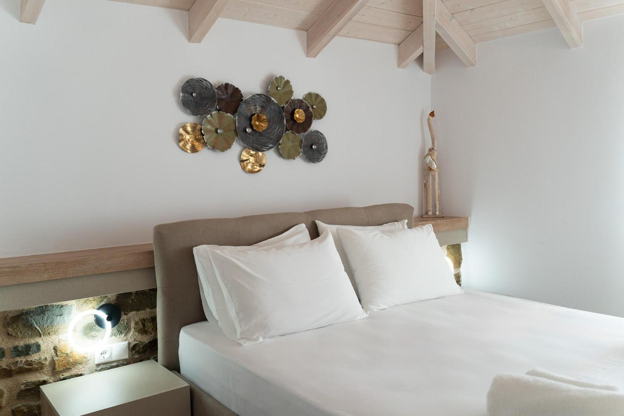 Lithos Suites Финикунда Экстерьер фото